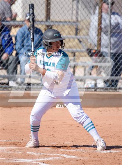 Thumbnail 1 in Highland vs. Apache Junction (Dobson/Westwood Invitational) photogallery.
