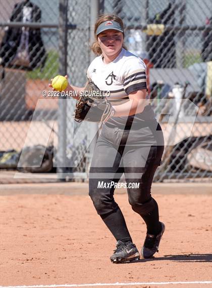 Thumbnail 1 in Highland vs. Apache Junction (Dobson/Westwood Invitational) photogallery.
