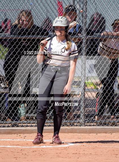 Thumbnail 1 in Highland vs. Apache Junction (Dobson/Westwood Invitational) photogallery.