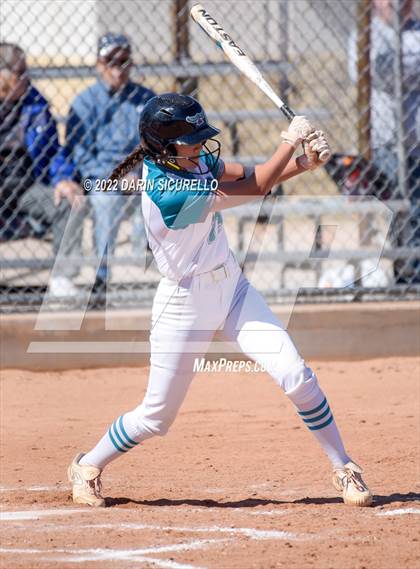 Thumbnail 1 in Highland vs. Apache Junction (Dobson/Westwood Invitational) photogallery.