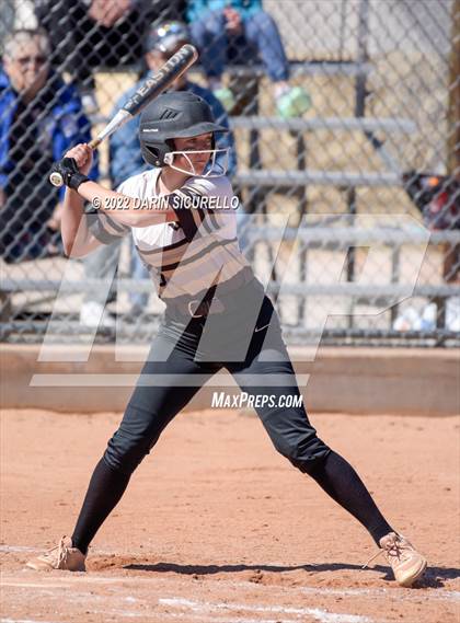 Thumbnail 3 in Highland vs. Apache Junction (Dobson/Westwood Invitational) photogallery.