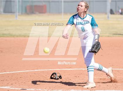 Thumbnail 2 in Highland vs. Apache Junction (Dobson/Westwood Invitational) photogallery.