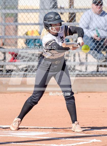 Thumbnail 1 in Highland vs. Apache Junction (Dobson/Westwood Invitational) photogallery.
