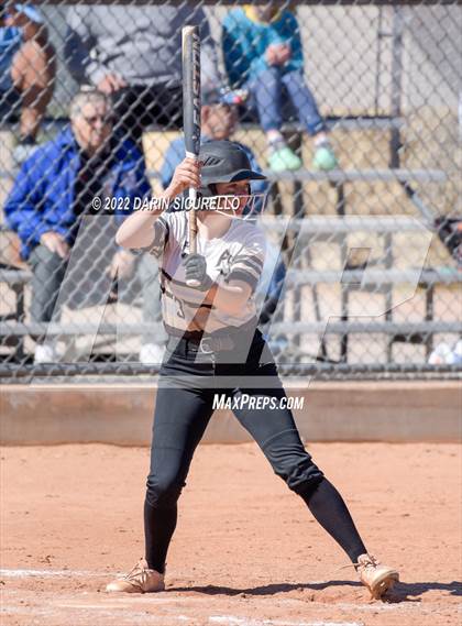 Thumbnail 1 in Highland vs. Apache Junction (Dobson/Westwood Invitational) photogallery.
