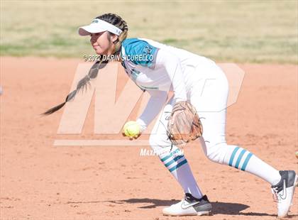 Thumbnail 2 in Highland vs. Apache Junction (Dobson/Westwood Invitational) photogallery.