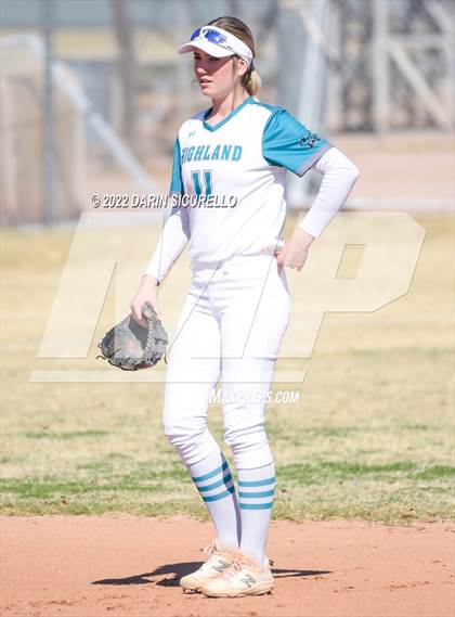 Thumbnail 2 in Highland vs. Apache Junction (Dobson/Westwood Invitational) photogallery.