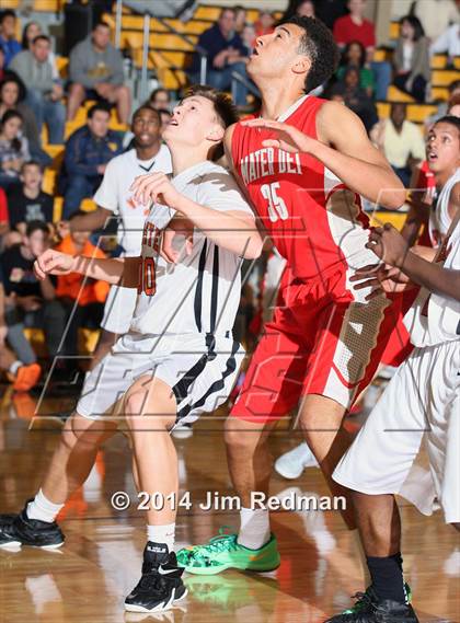 Thumbnail 2 in Webster Groves vs Mater Dei (City of Palms Classic) photogallery.