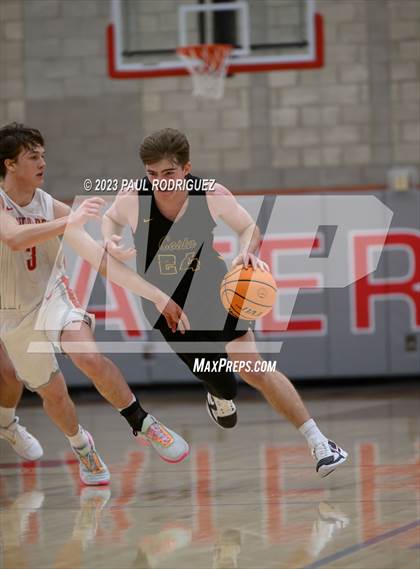 Thumbnail 3 in Mira Costa vs. Mater Dei (CIF SS Division 1 Semifinal) photogallery.