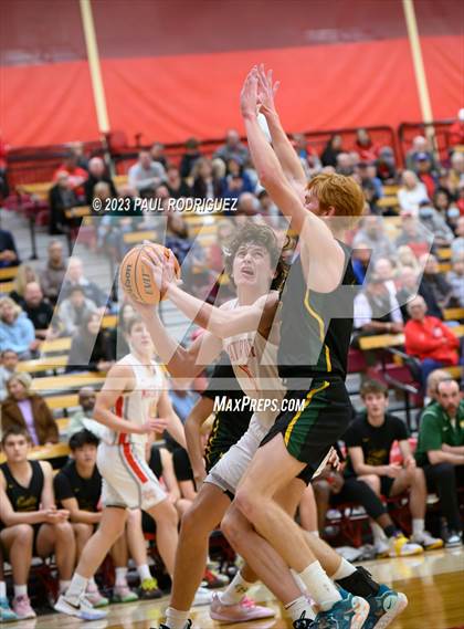 Thumbnail 1 in Mira Costa vs. Mater Dei (CIF SS Division 1 Semifinal) photogallery.
