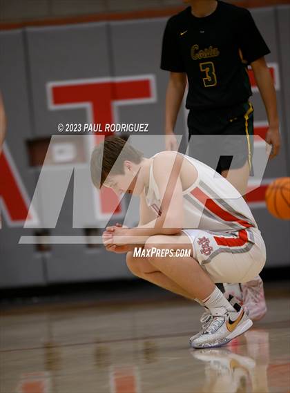 Thumbnail 2 in Mira Costa vs. Mater Dei (CIF SS Division 1 Semifinal) photogallery.