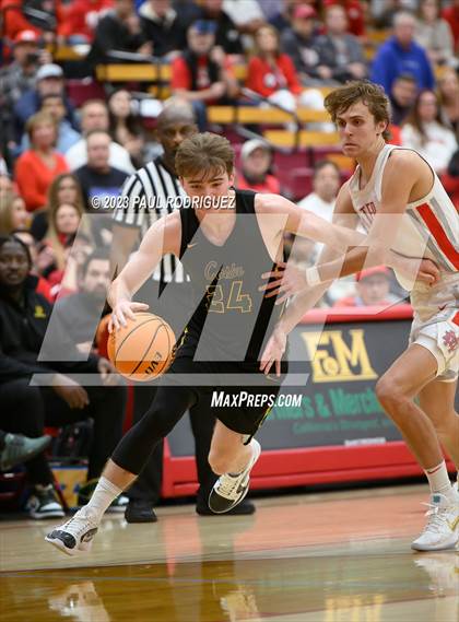 Thumbnail 3 in Mira Costa vs. Mater Dei (CIF SS Division 1 Semifinal) photogallery.