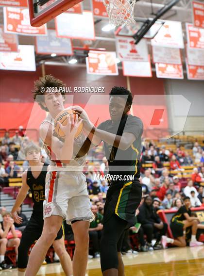 Thumbnail 1 in Mira Costa vs. Mater Dei (CIF SS Division 1 Semifinal) photogallery.