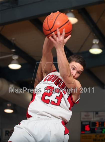 Thumbnail 2 in Yuba City vs. Foothill (Hornet Classic Tournament) photogallery.
