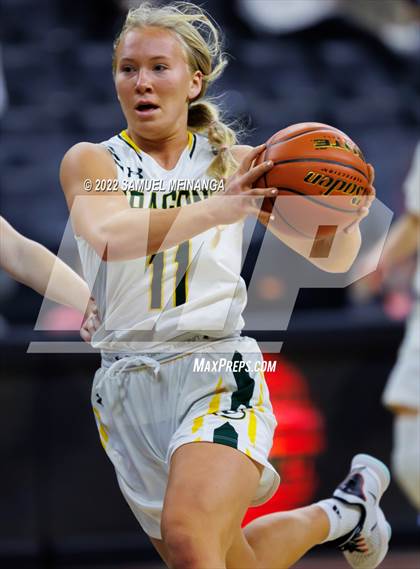 Thumbnail 3 in Bellevue East vs. Gretna photogallery.
