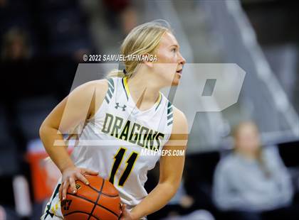 Thumbnail 1 in Bellevue East vs. Gretna photogallery.