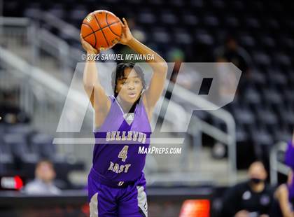 Thumbnail 1 in Bellevue East vs. Gretna photogallery.