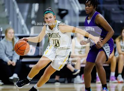 Thumbnail 3 in Bellevue East vs. Gretna photogallery.
