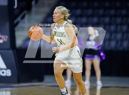 Thumbnail 2 in Bellevue East vs. Gretna photogallery.