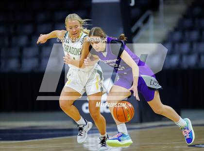 Thumbnail 3 in Bellevue East vs. Gretna photogallery.