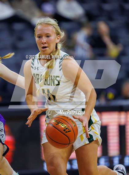 Thumbnail 1 in Bellevue East vs. Gretna photogallery.