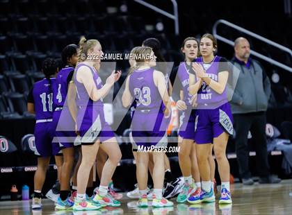 Thumbnail 3 in Bellevue East vs. Gretna photogallery.