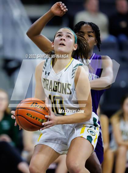 Thumbnail 3 in Bellevue East vs. Gretna photogallery.