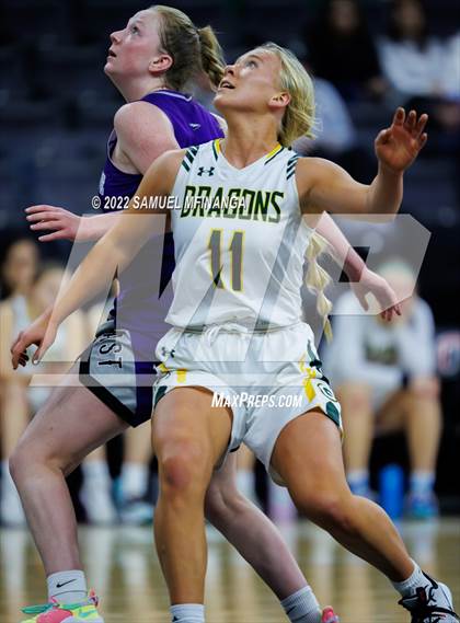 Thumbnail 3 in Bellevue East vs. Gretna photogallery.