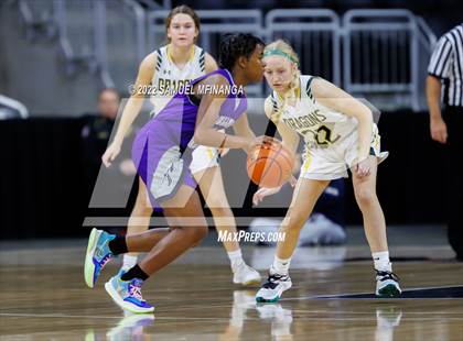 Thumbnail 1 in Bellevue East vs. Gretna photogallery.