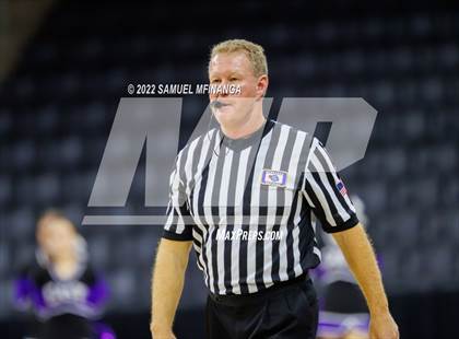 Thumbnail 3 in Bellevue East vs. Gretna photogallery.