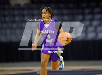 Thumbnail 2 in Bellevue East vs. Gretna photogallery.