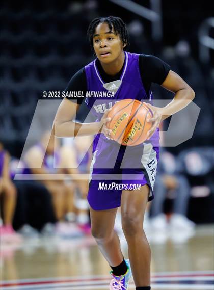 Thumbnail 1 in Bellevue East vs. Gretna photogallery.