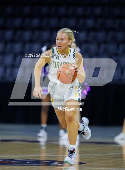Thumbnail 2 in Bellevue East vs. Gretna photogallery.