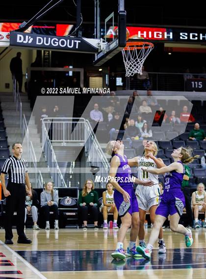 Thumbnail 3 in Bellevue East vs. Gretna photogallery.