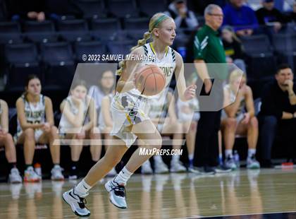 Thumbnail 1 in Bellevue East vs. Gretna photogallery.