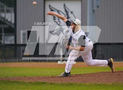 Thumbnail 3 in Oscar Smith @ Hickory photogallery.