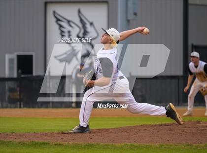 Thumbnail 2 in Oscar Smith @ Hickory photogallery.