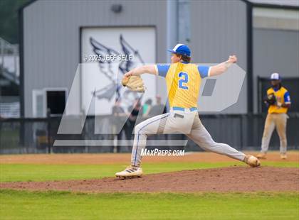 Thumbnail 2 in Oscar Smith @ Hickory photogallery.