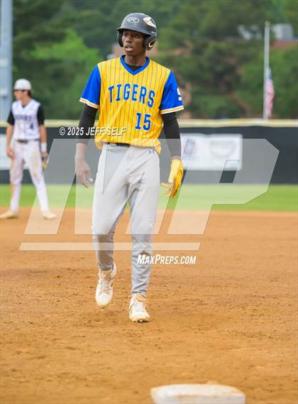 Thumbnail 2 in Oscar Smith @ Hickory photogallery.
