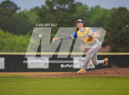 Thumbnail 2 in Oscar Smith @ Hickory photogallery.