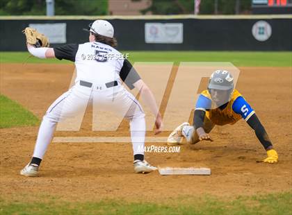 Thumbnail 2 in Oscar Smith @ Hickory photogallery.