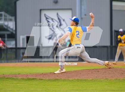 Thumbnail 3 in Oscar Smith @ Hickory photogallery.