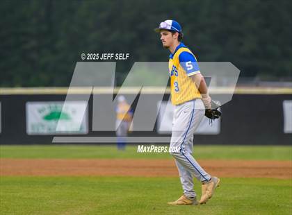 Thumbnail 1 in Oscar Smith @ Hickory photogallery.