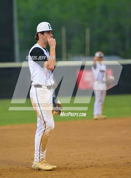Thumbnail 2 in Oscar Smith @ Hickory photogallery.