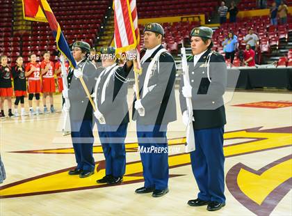 Thumbnail 3 in Monument Valley vs. Valley (Sanders) - Native American Basketball Classic photogallery.