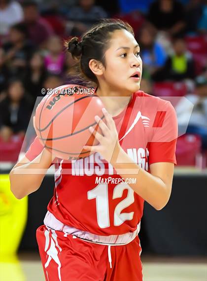 Thumbnail 3 in Monument Valley vs. Valley (Sanders) - Native American Basketball Classic photogallery.