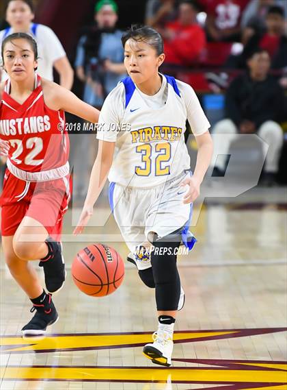 Thumbnail 2 in Monument Valley vs. Valley (Sanders) - Native American Basketball Classic photogallery.