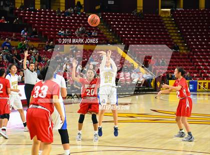 Thumbnail 2 in Monument Valley vs. Valley (Sanders) - Native American Basketball Classic photogallery.