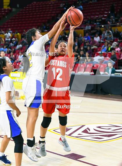 Thumbnail 2 in Monument Valley vs. Valley (Sanders) - Native American Basketball Classic photogallery.
