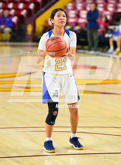 Thumbnail 2 in Monument Valley vs. Valley (Sanders) - Native American Basketball Classic photogallery.