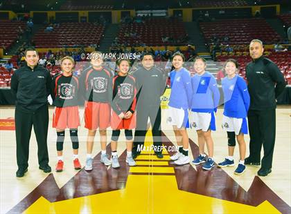 Thumbnail 3 in Monument Valley vs. Valley (Sanders) - Native American Basketball Classic photogallery.